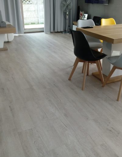 Płyty i Panele Winylowe 41