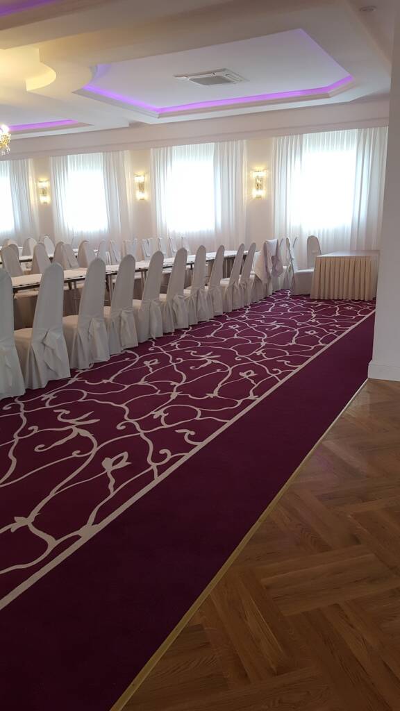 Wykładzina dywanowa w restauracji w Czarnym Lesie – wzór zaprojektowany dla klienta 8