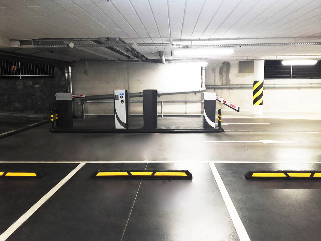 Posadzka żywiczna kolorowa w garażu podziemnym w Zakopanem 3