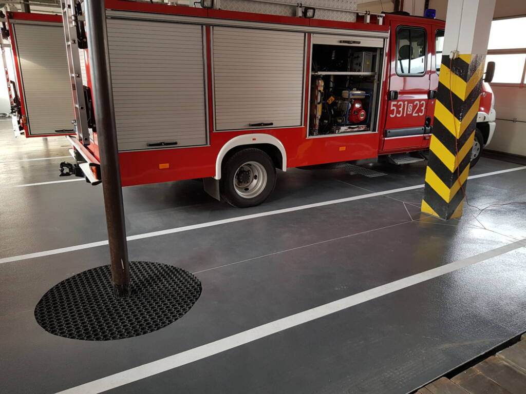 Posadzka żywiczna – Myszków, Straż Pożarna 7
