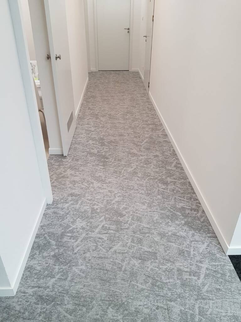 Posadzka z płytek dywanowych – Galeria Jurajska, Częstochowa 6