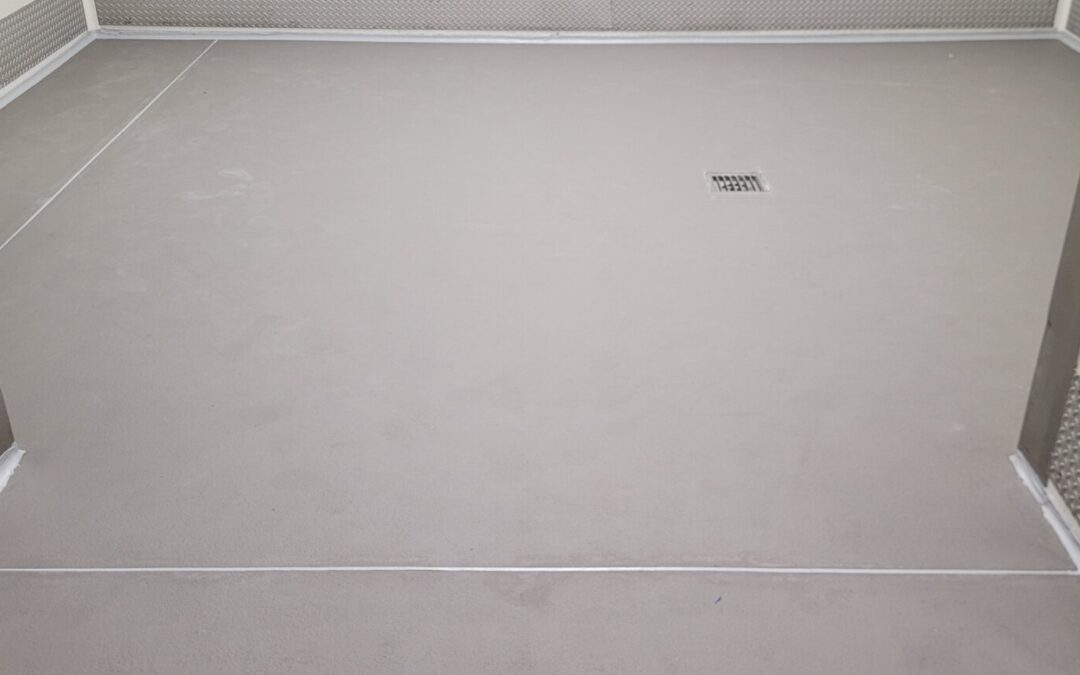 Posadzka żywiczna Flowfresh w zakładzie produkującym żywność – specjalny system żywic