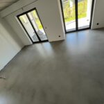 Mikrocement na podłogi 19