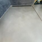 Mikrocement na podłogi 16