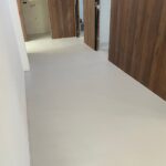 Mikrocement na podłogi 5