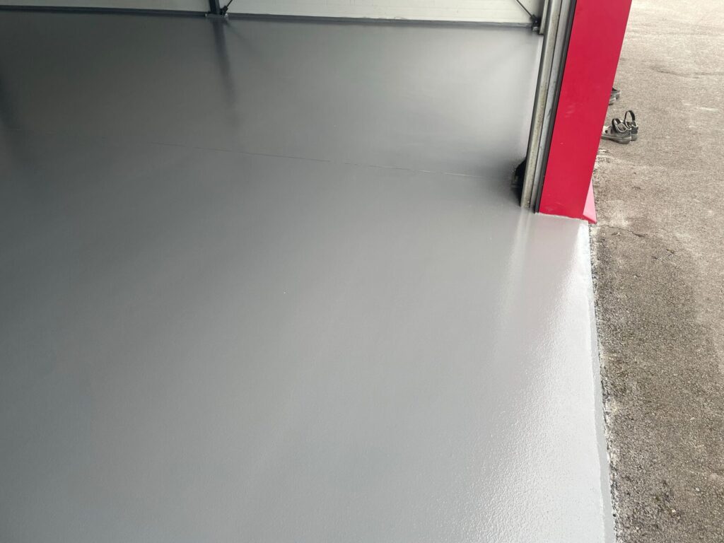 Posadzka żywiczna w obiekcie użyteczności publicznej koło Częstochowy 14