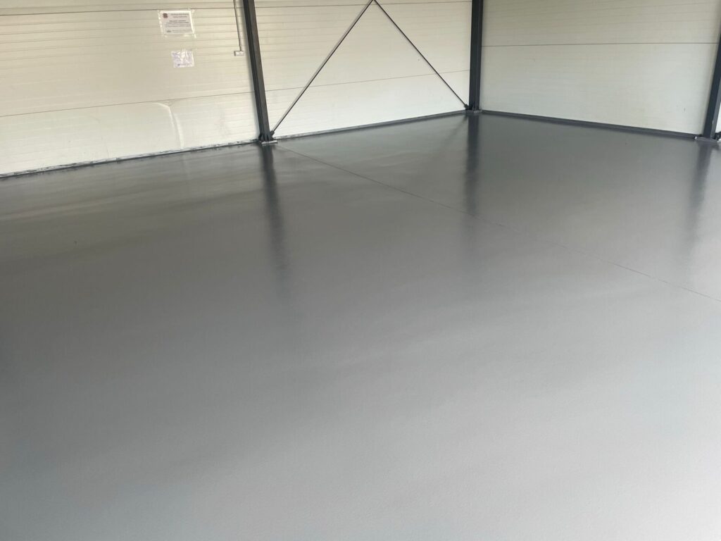 Posadzka żywiczna w obiekcie użyteczności publicznej koło Częstochowy 17