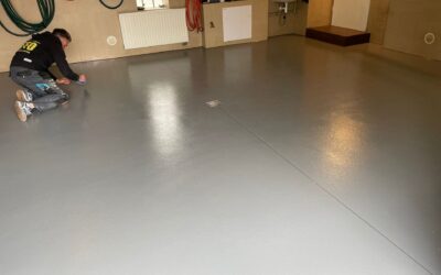 Posadzka żywiczna w domowym garażu