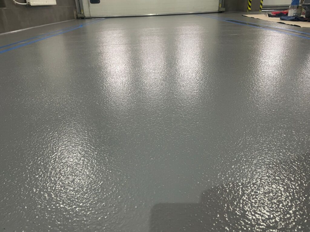 Posadzka żywiczna - Ochotnicza Straż Pożarna Rększowice 53